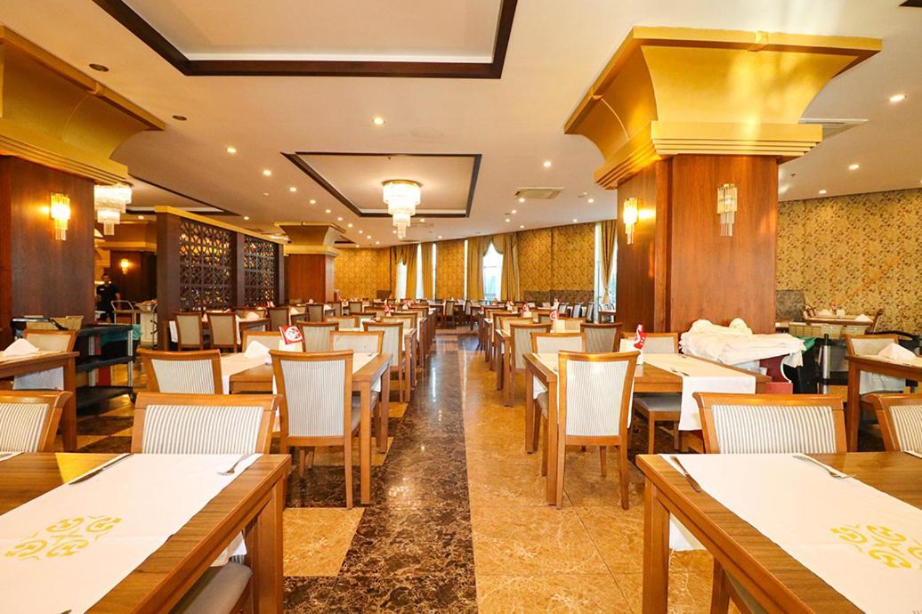 Throne Beach Resort & Spa 마나브가트 외부 사진