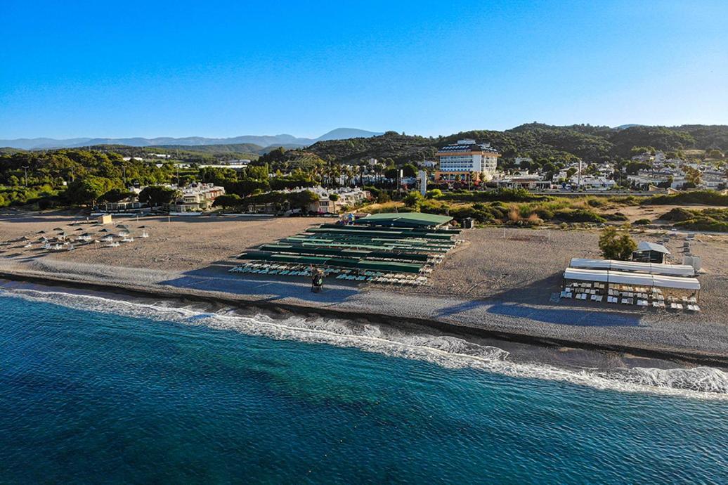 Throne Beach Resort & Spa 마나브가트 외부 사진