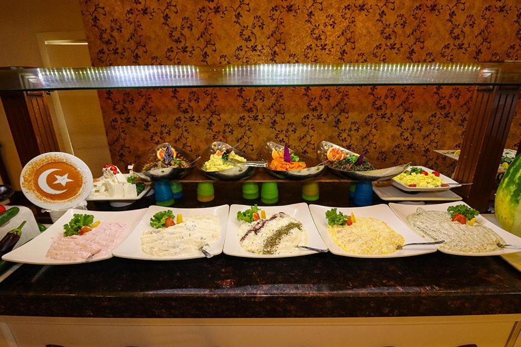 Throne Beach Resort & Spa 마나브가트 외부 사진